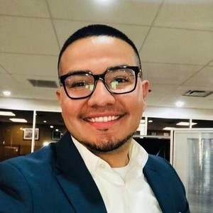 Meet your Posher, Luis